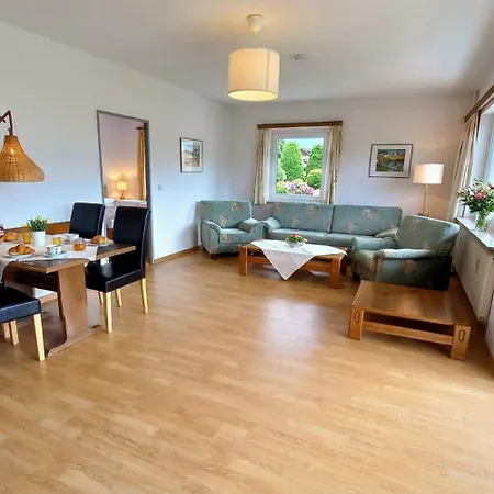 Apartamento Kaspar Haus Kmb Seeblick Am Ossiacher See, Hallenbad, Skiarena Gerlitzen *