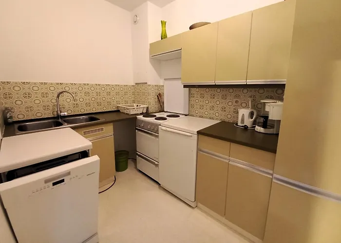 Apartamento Kaspar Haus Kmb Seeblick Am Ossiacher See, Hallenbad, Skiarena Gerlitzen Bodensdorf