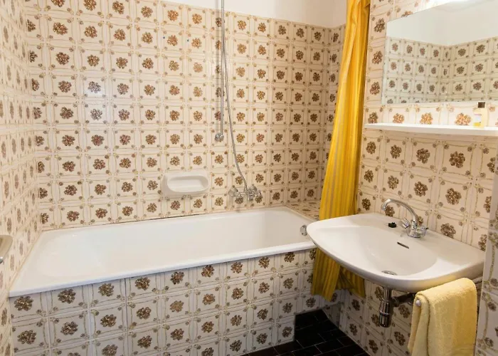 Kaspar Haus Kmb Seeblick Am Ossiacher See, Hallenbad, Skiarena Gerlitzen *